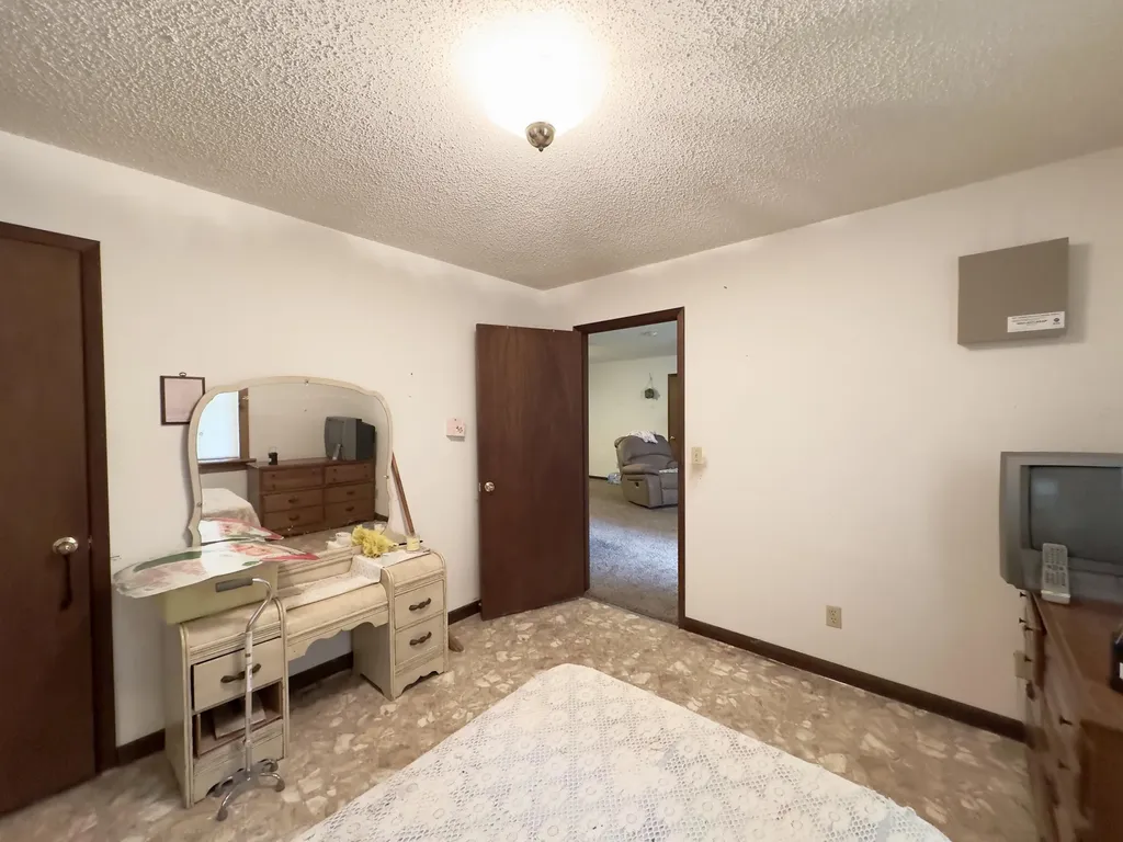 160 Dean King Road Pine Knot KY 42635