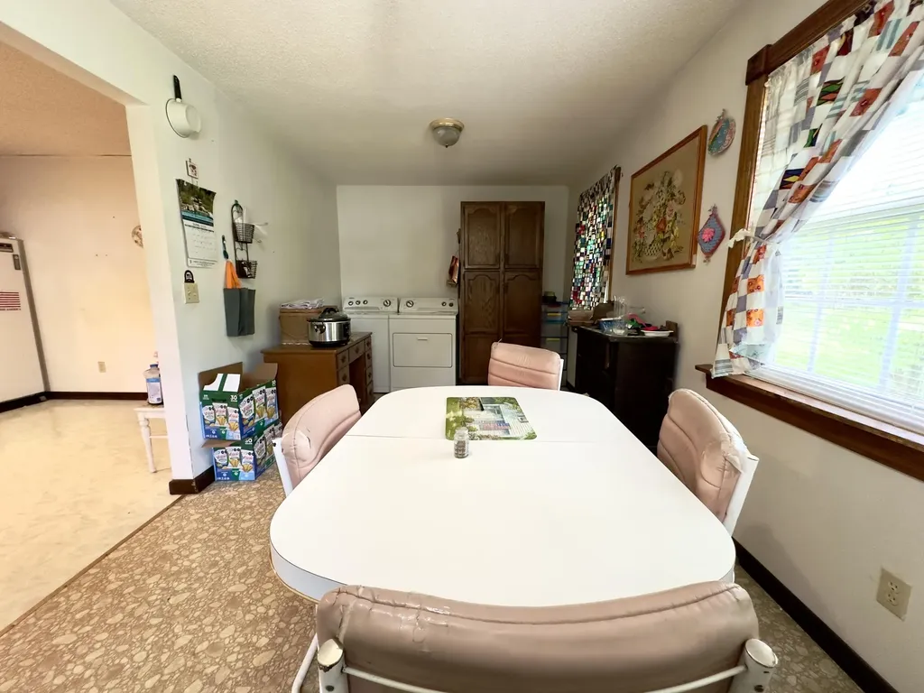 160 Dean King Road Pine Knot KY 42635
