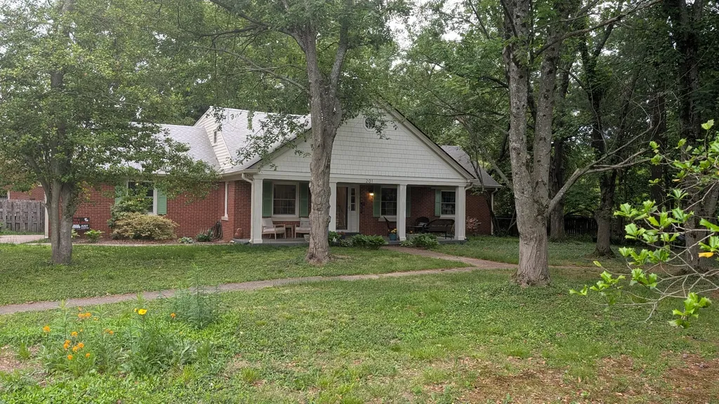 201 Jesselin Drive Lexington KY 40503