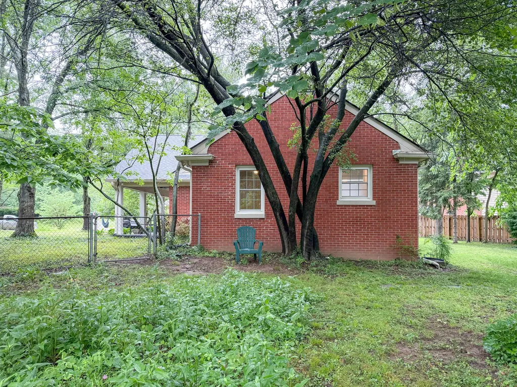 201 Jesselin Drive Lexington KY 40503