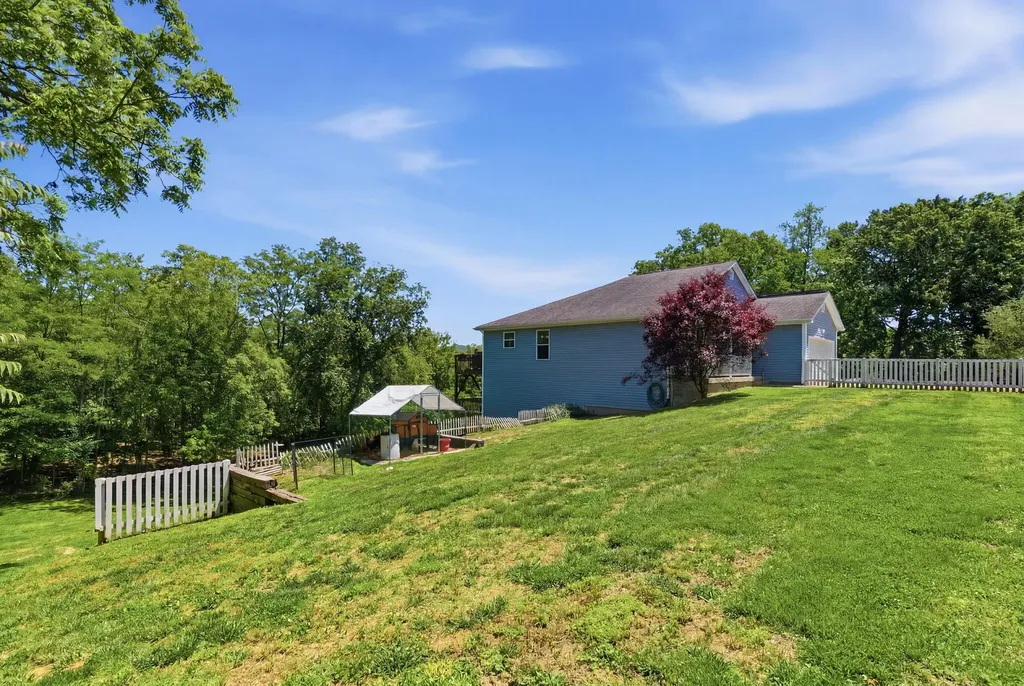 108 Bartlett Court Berea KY 40403
