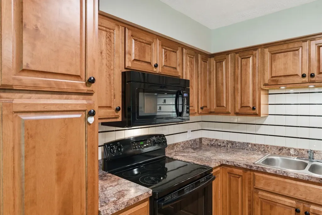 121 Rolling Acres Drive Nicholasville KY 40356