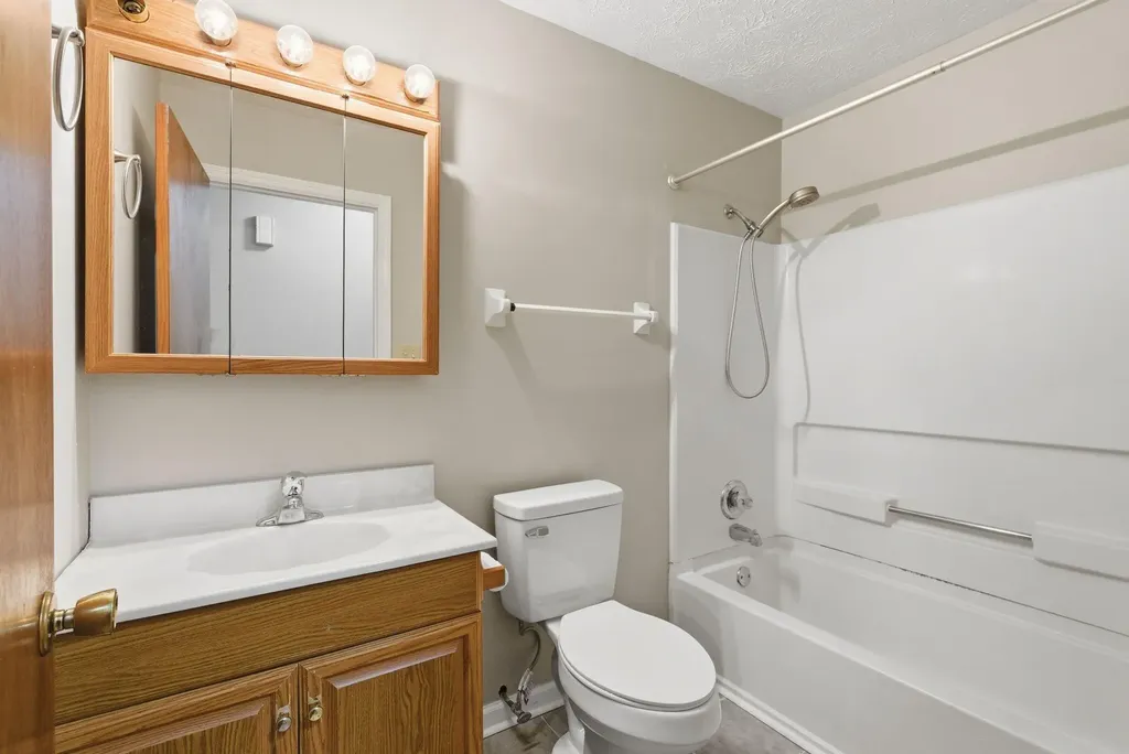 121 Rolling Acres Drive Nicholasville KY 40356