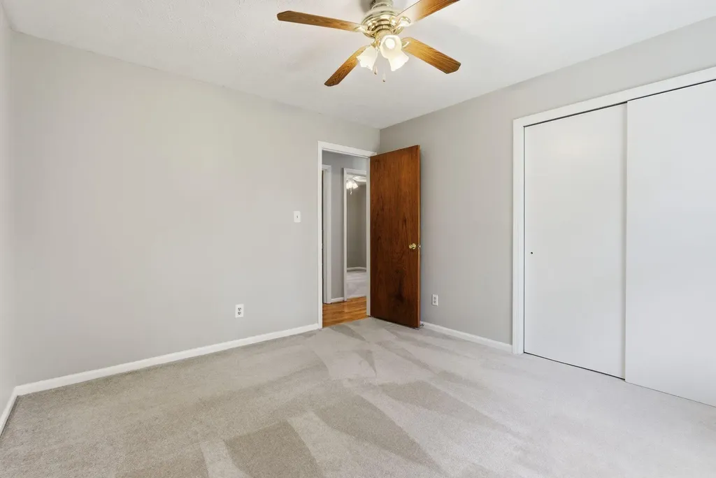 121 Rolling Acres Drive Nicholasville KY 40356