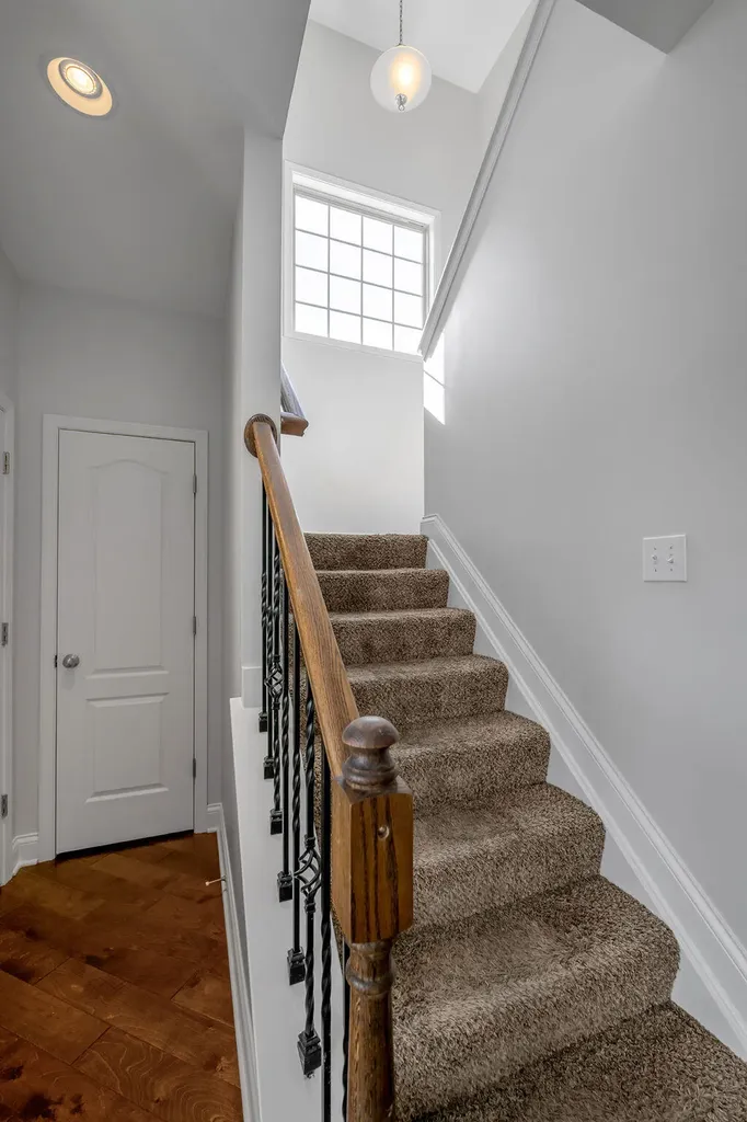 4628 Larkhill Lane Lexington KY 40509