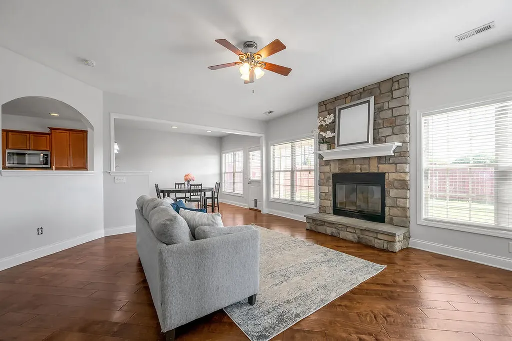 4628 Larkhill Lane Lexington KY 40509
