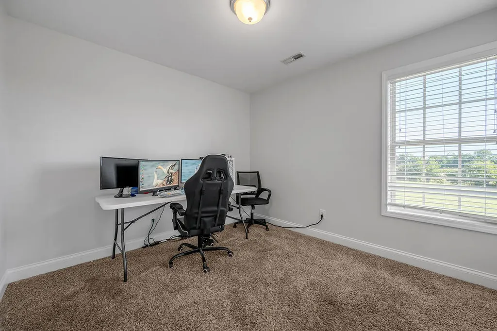 4628 Larkhill Lane Lexington KY 40509