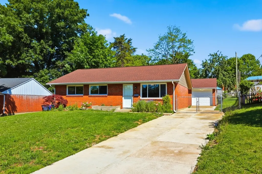 205 Mandalay Road Lexington KY 40504