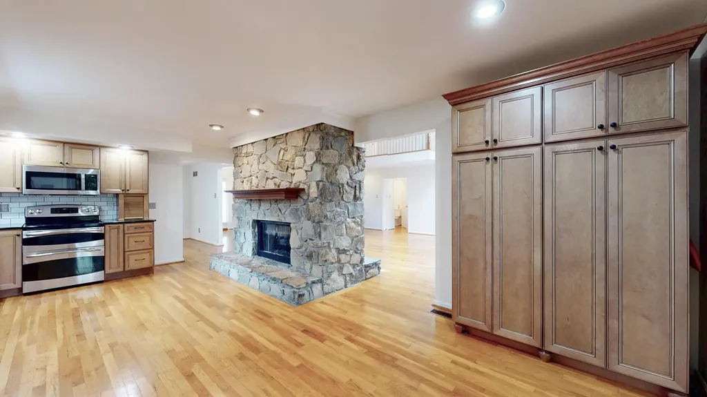 761 Winter Hill Lane Lexington KY 40509