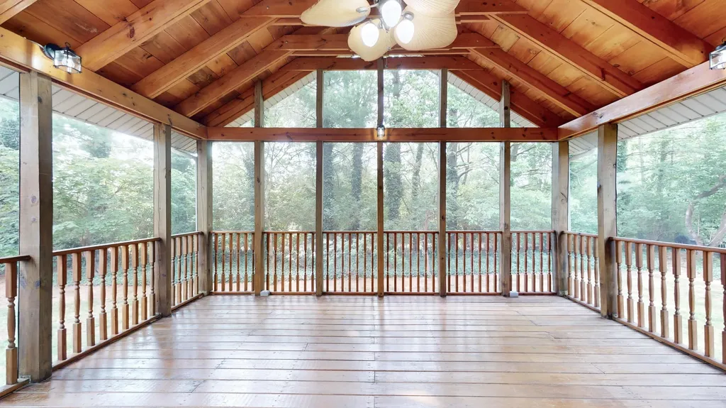 761 Winter Hill Lane Lexington KY 40509