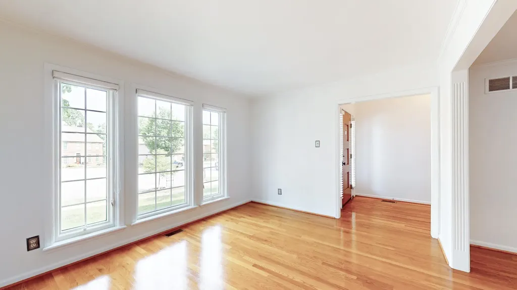 761 Winter Hill Lane Lexington KY 40509