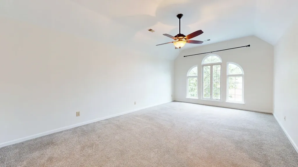 761 Winter Hill Lane Lexington KY 40509