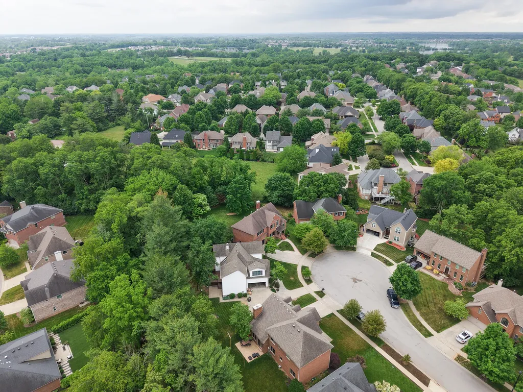 761 Winter Hill Lane Lexington KY 40509