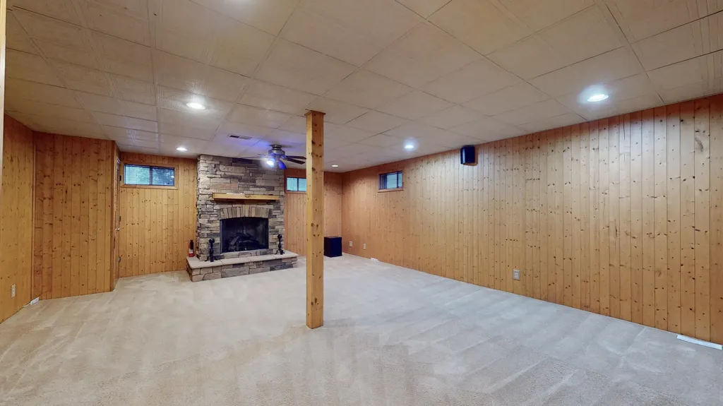 761 Winter Hill Lane Lexington KY 40509