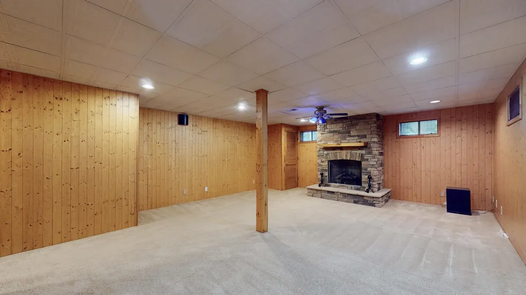 761 Winter Hill Lane Lexington KY 40509