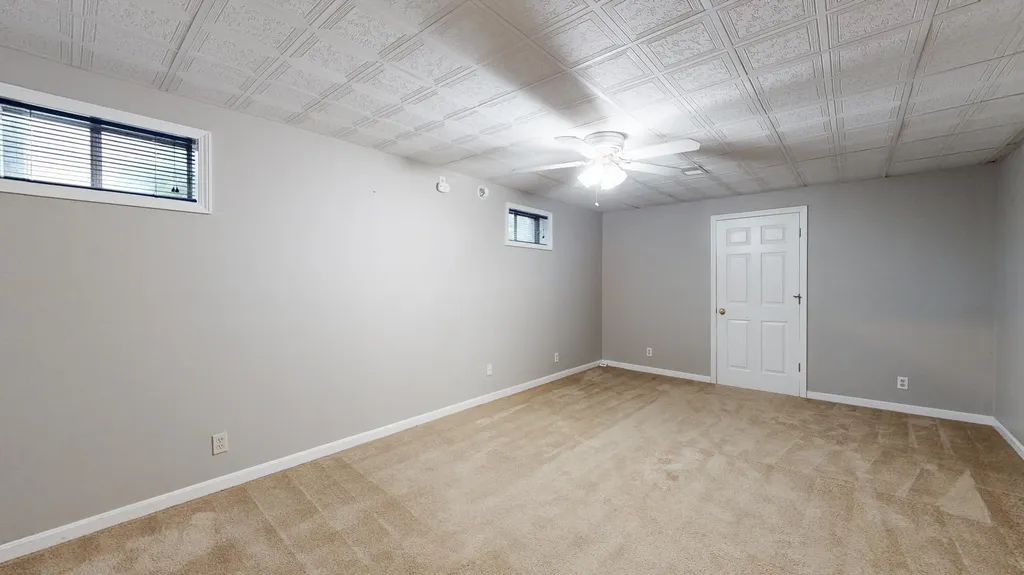 761 Winter Hill Lane Lexington KY 40509