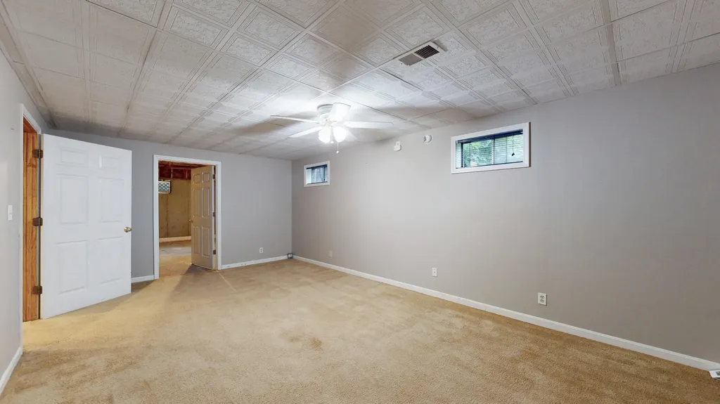 761 Winter Hill Lane Lexington KY 40509