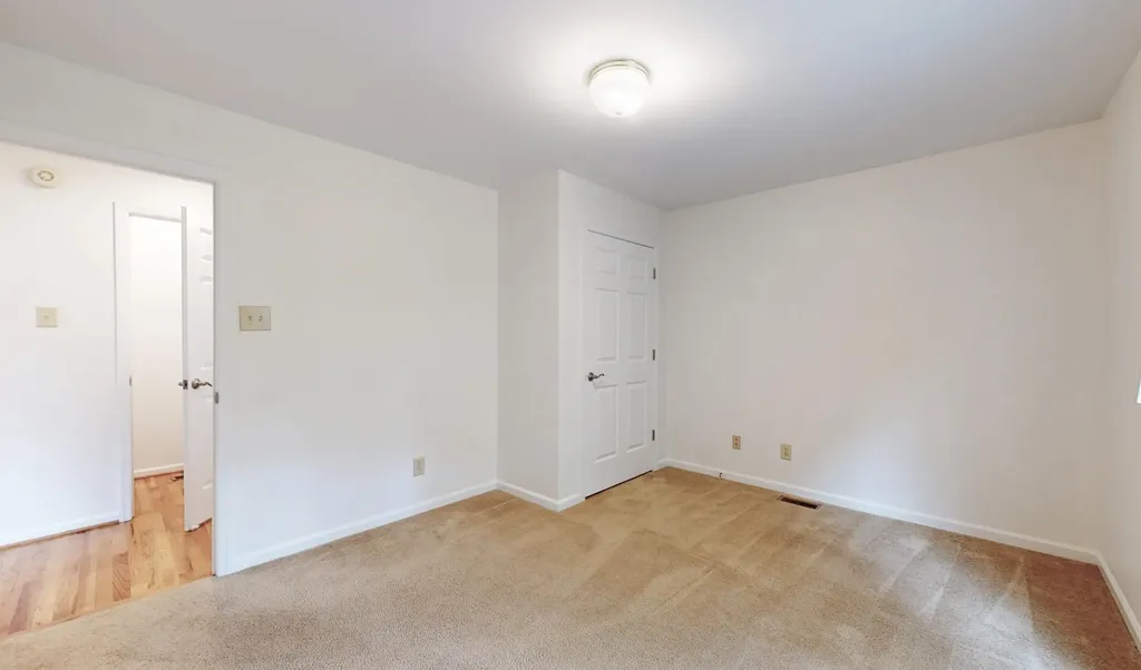 761 Winter Hill Lane Lexington KY 40509