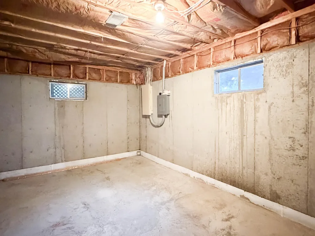 761 Winter Hill Lane Lexington KY 40509