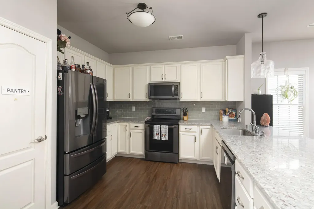 2808 Sullivans Trace Lexington KY 40511