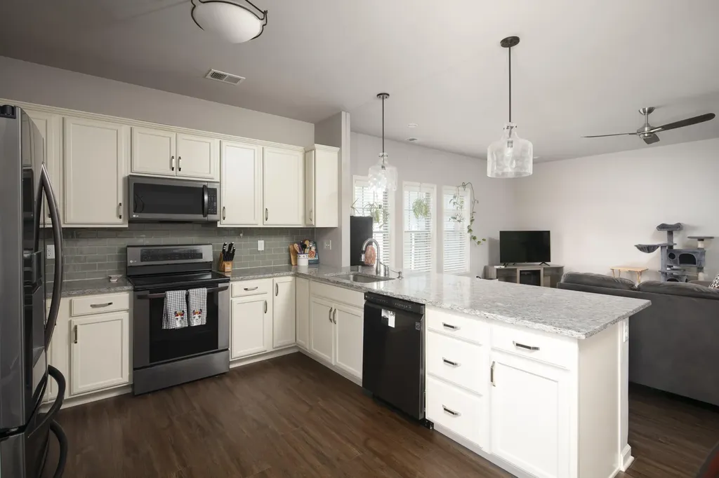 2808 Sullivans Trace Lexington KY 40511