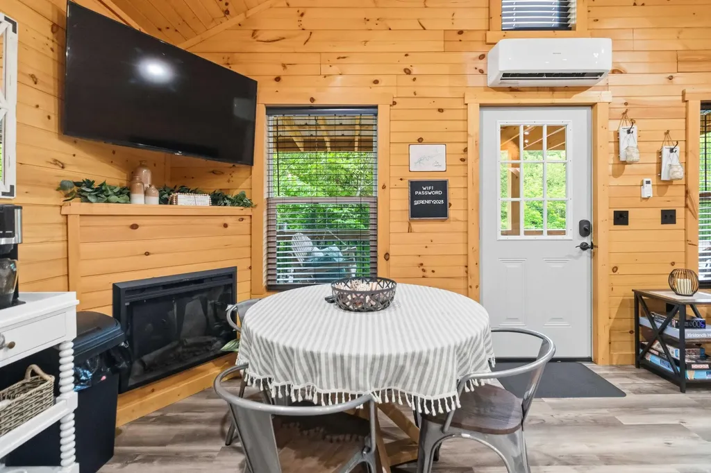 707 Little Indian Drive Jamestown KY 42629