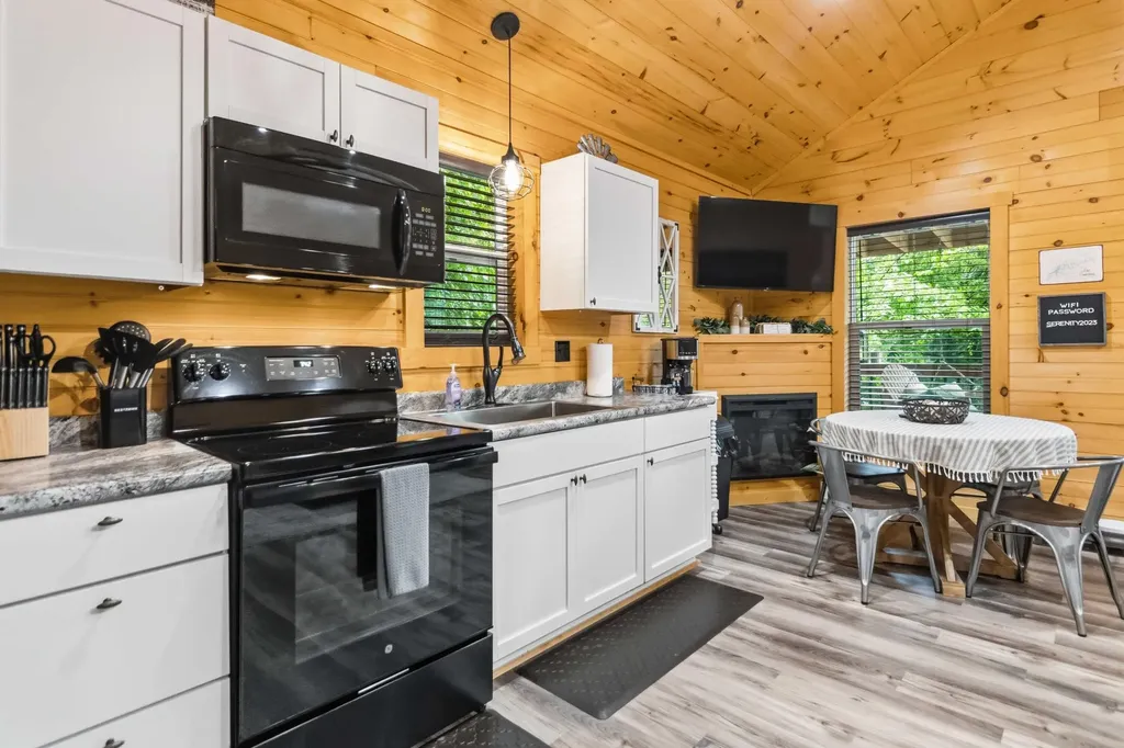 707 Little Indian Drive Jamestown KY 42629