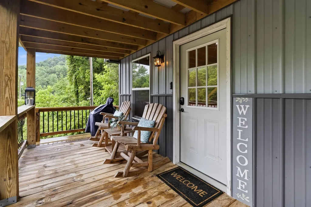 707 Little Indian Drive Jamestown KY 42629