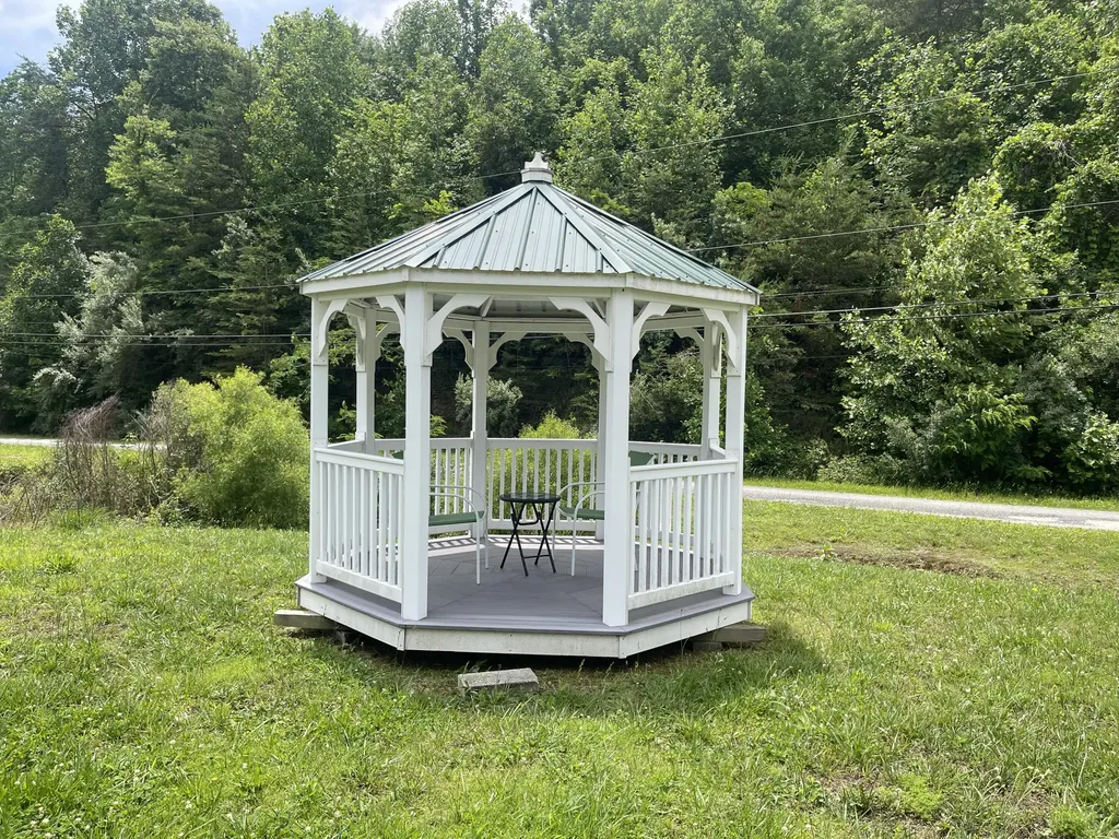 292 White Oak Drive Barbourville KY 40906