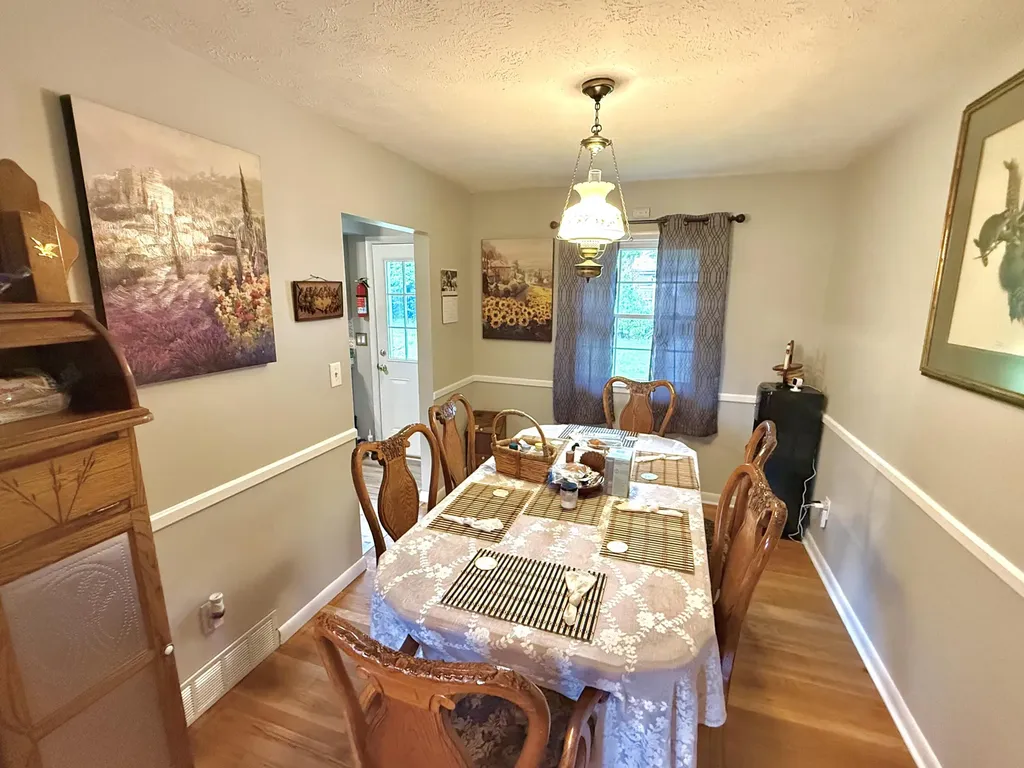 1703 New Orleans Court Lexington KY 40505