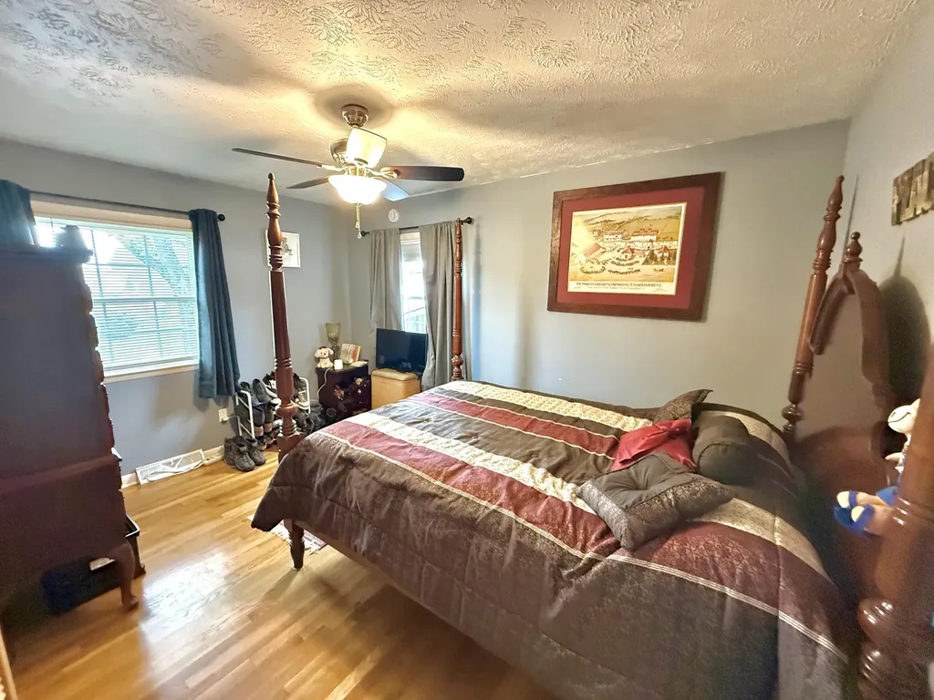 1703 New Orleans Court Lexington KY 40505
