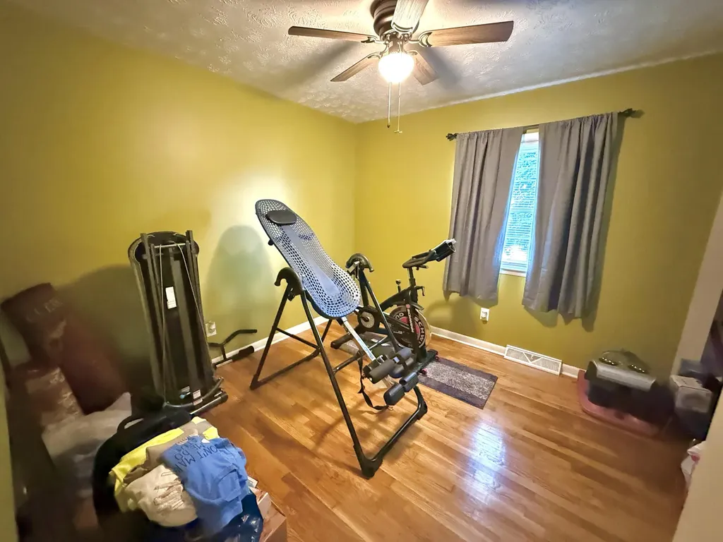 1703 New Orleans Court Lexington KY 40505