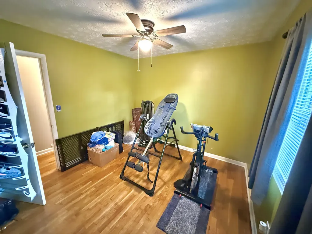 1703 New Orleans Court Lexington KY 40505