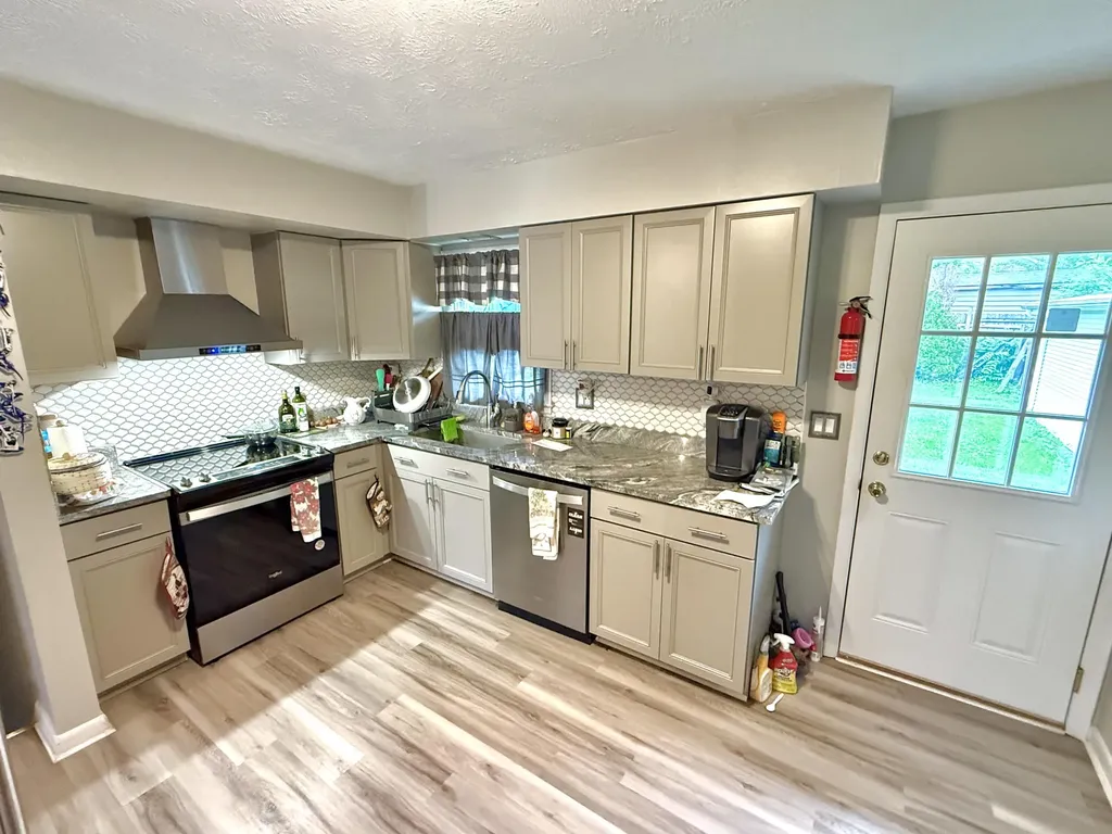 1703 New Orleans Court Lexington KY 40505