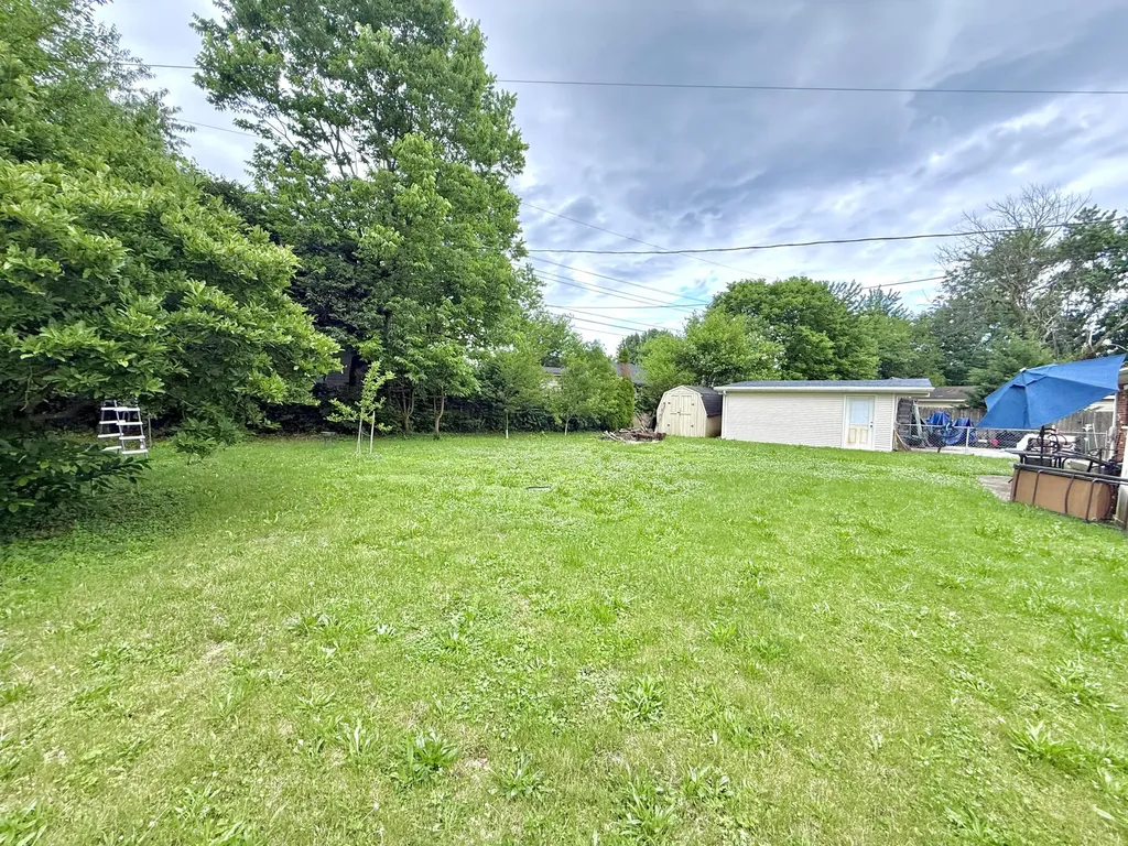 1703 New Orleans Court Lexington KY 40505