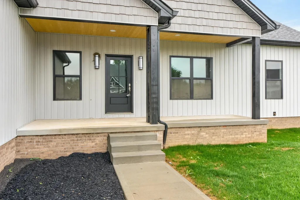 105 Stonegate Drive Danville KY 40422