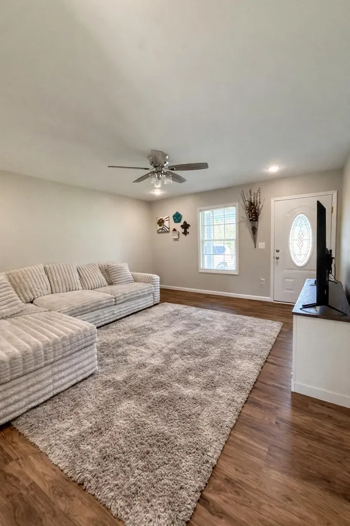 859 Holly Grove Road Corbin KY 40701