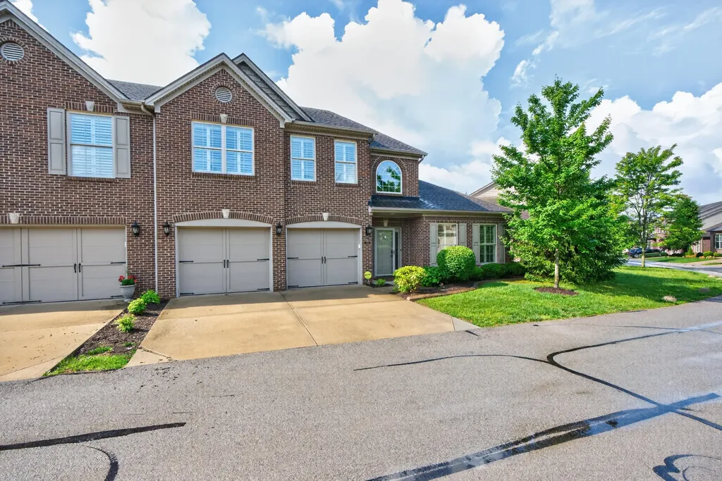 3924 Castlebridge Lane Lexington KY 40509