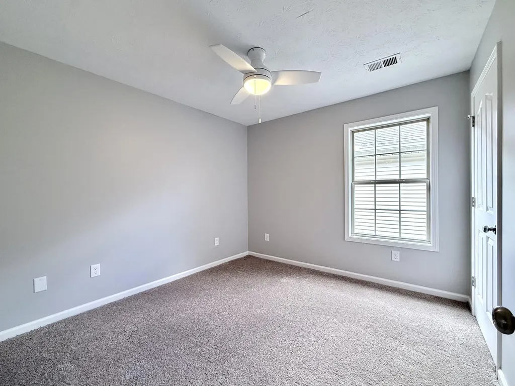 437 Mcconnells Trace Lexington KY 40511