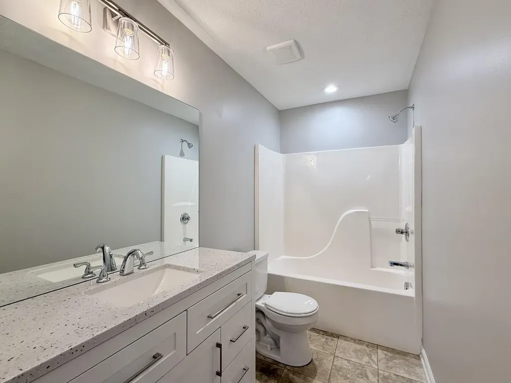437 Mcconnells Trace Lexington KY 40511