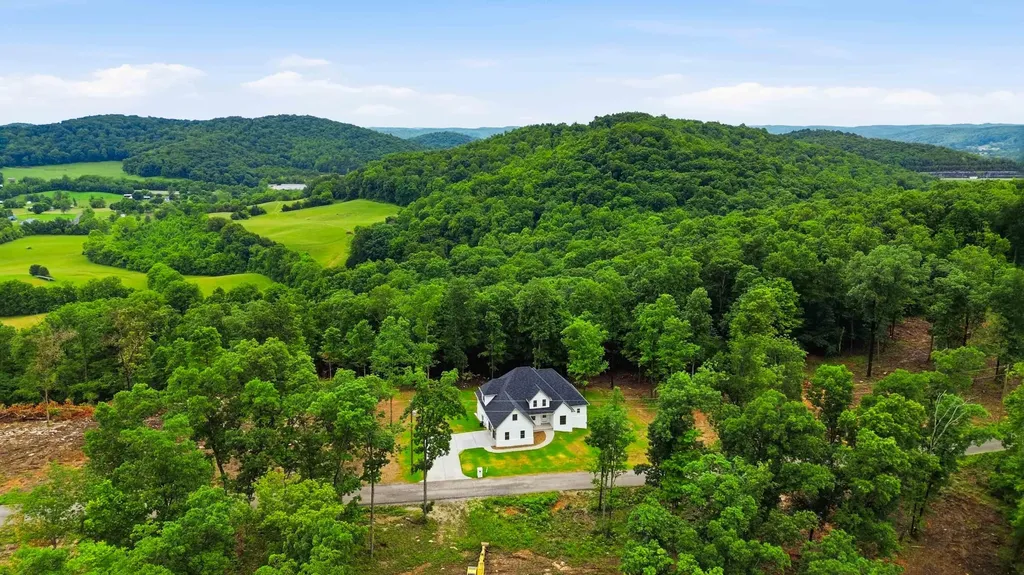 148 Knights Lane Somerset KY 42503