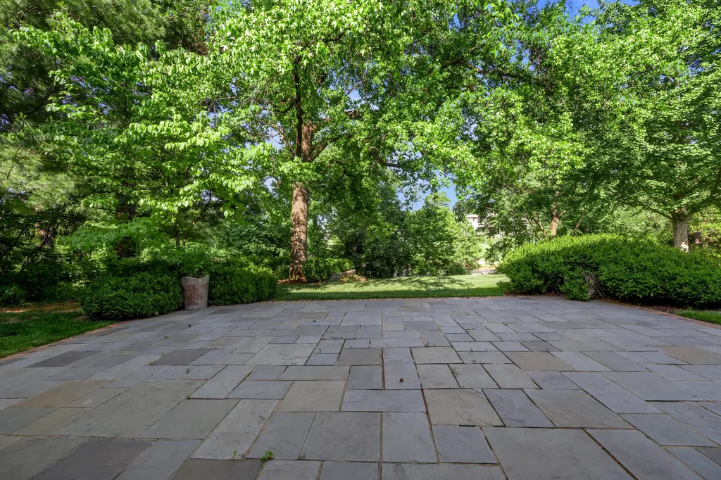 1853 Fielden Drive Lexington KY 40502