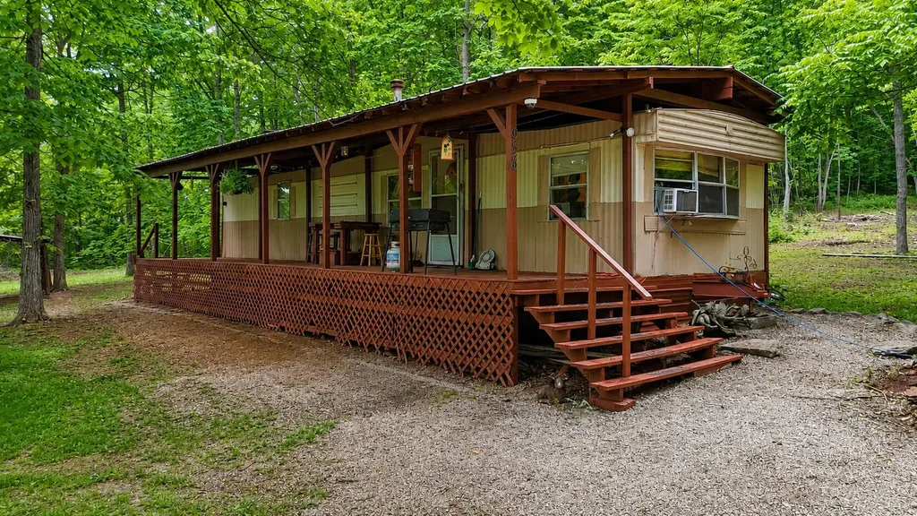 956 Furnace Mountain Road Monticello KY 42633