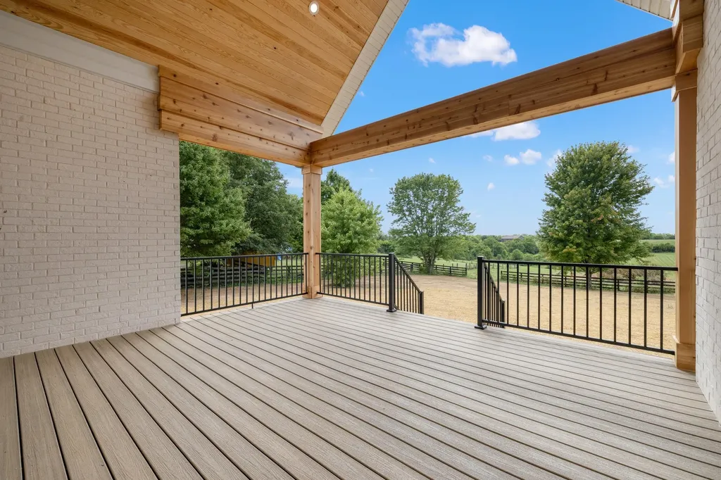 2305 Harrodsburg Road Lawrenceburg KY 40342