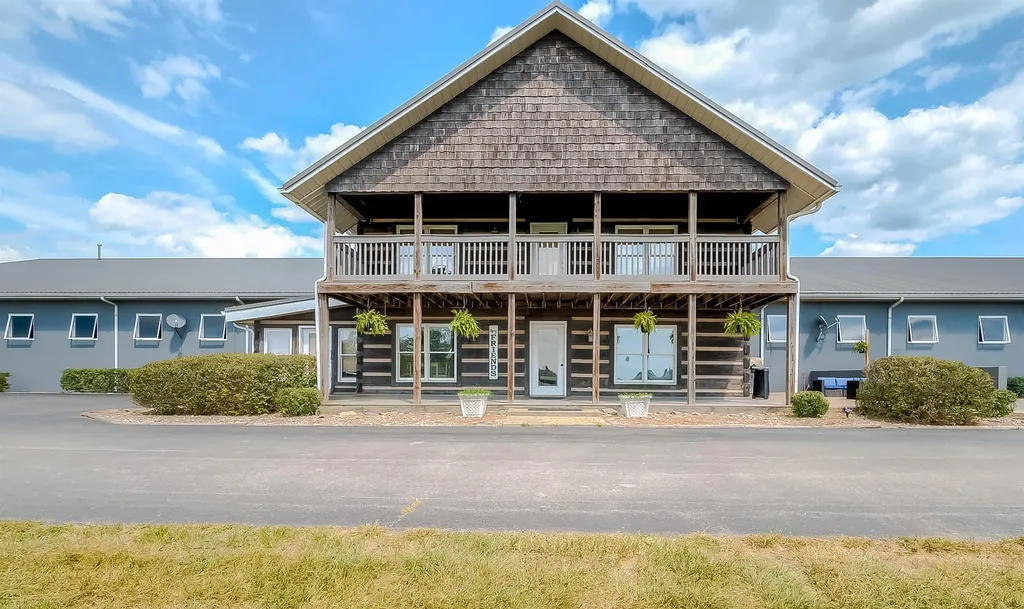 2305 Harrodsburg Road Lawrenceburg KY 40342