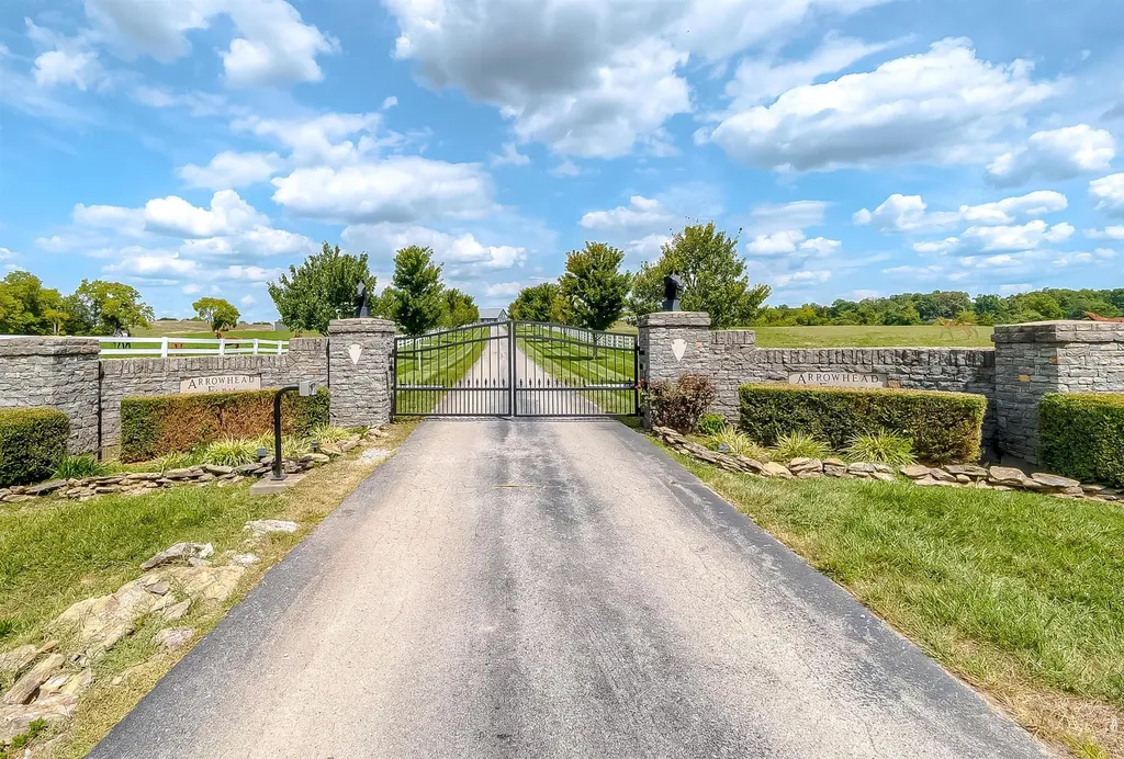 2305 Harrodsburg Road Lawrenceburg KY 40342
