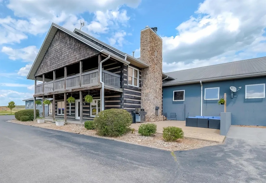 2305 Harrodsburg Road Lawrenceburg KY 40342