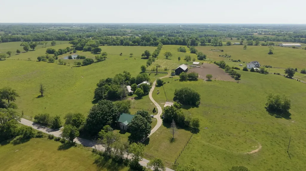 6300 Mccowans Ferry Road Versailles KY 40383