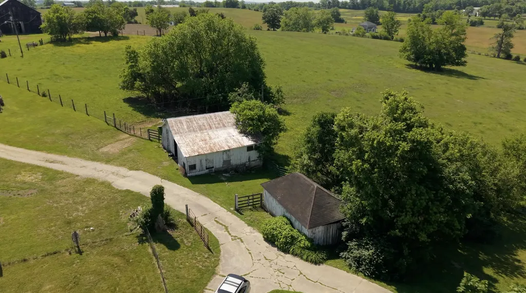 6300 Mccowans Ferry Road Versailles KY 40383