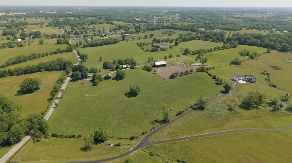 6300 Mccowans Ferry Road Versailles KY 40383